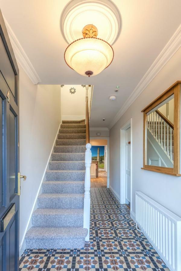 Tintawn House Hotel Sandyford Exterior photo