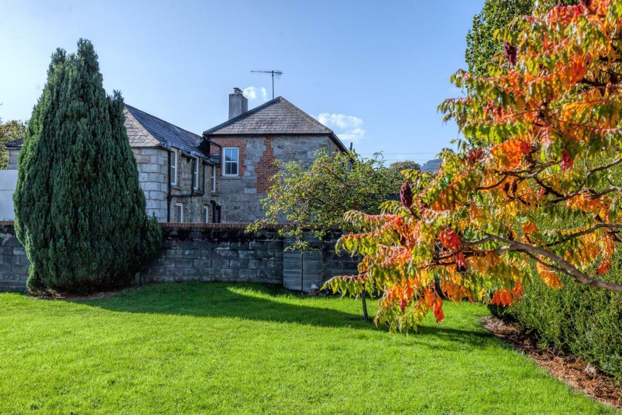 Tintawn House Hotel Sandyford Exterior photo
